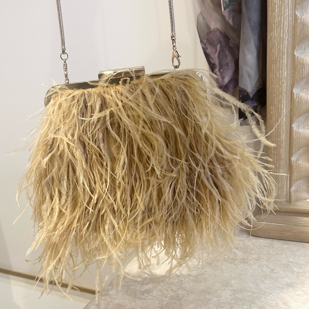 VERY RARE & Beautiful ISLA Clutch / Shoulder Bag. Looks GREAT - Picture 4 of 16